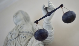 Tödliche Messerattacke auf Kind in Bayern: Urteil gegen Jugendlichen abgeändert