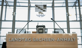 Sachsen-Anhalt: AfD und BSW setzen gemeinsamen Antrag gegen Ukraine-Hilfen durch