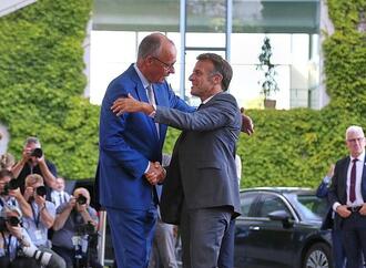 Deutschland und Frankreich vereinbaren Verbrenner-Aus-Aus