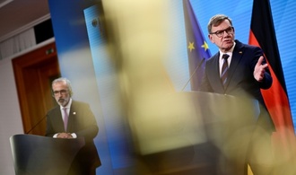 Wadephul warnt Europäer vor Zugeständnissen an Putin - und iranischer Bedrohung
