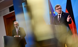 Wadephul warnt Europäer vor Zugeständnissen an Putin - und iranischer Bedrohung