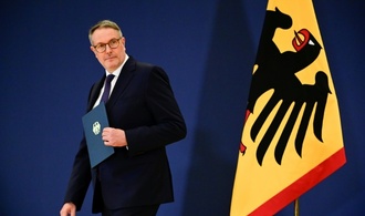 Neuer Minister Schweitzer setzt auf Kompromiss im Streit über Rente mit 63
