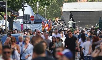 Umfrage: 82 Prozent sehen Anstand in der Gesellschaft schwinden