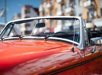 Oldtimer als Wertanlage: Lohnt sich der Einstieg bei Käfer und Bulli?