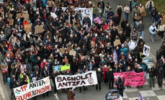 Frankreich: Tausende protestieren gegen Parteitag des rechtspopulistischen RN