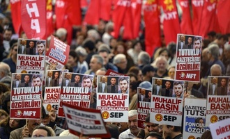 Tausende in der Türkei demonstrieren gegen Einschränkung der Pressefreiheit