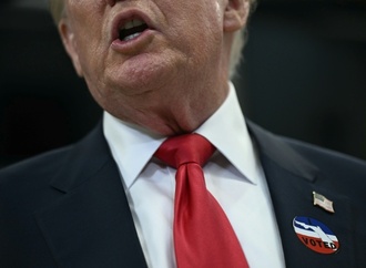 Trump gibt vorzeitig Stimme für US-Kongresswahl ab
