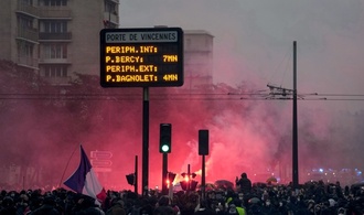 Fast 1000 Festnahmen bei neuen landesweiten Protesten in Frankreich