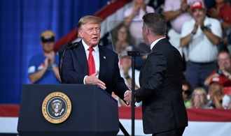 Trump kündigt in Beisein von Audi-Chef Milliarden-Investition des Autobauers in den USA an