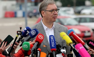 Parlamentswahl in Serbien: Vucic gesteht Niederlage ein