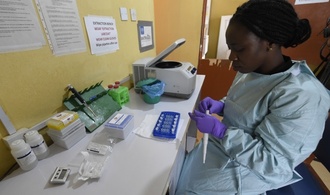 Erste Ebola-Patientin in Nigeria in die Schweiz ausgeflogen