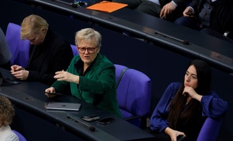 Rechtsstreit zwischen Künast und Facebook: Karlsruhe wendet sich an EuGH
