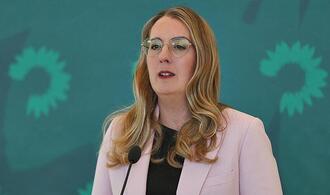 Dröge verlangt Extra-Abgabe auf Privatjets