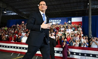 Kurz vor Midterms: Rubio begleitet Trump bei Wahlkampfauftritt in Texas