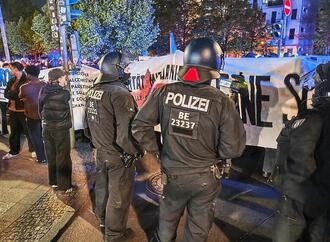 Bundesregierung: Linksextremisten wollen sich an Proteste hängen