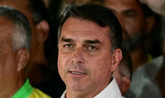 Brasilianischer Wahlverlierer Flávio Bolsonaro in Miami gelandet