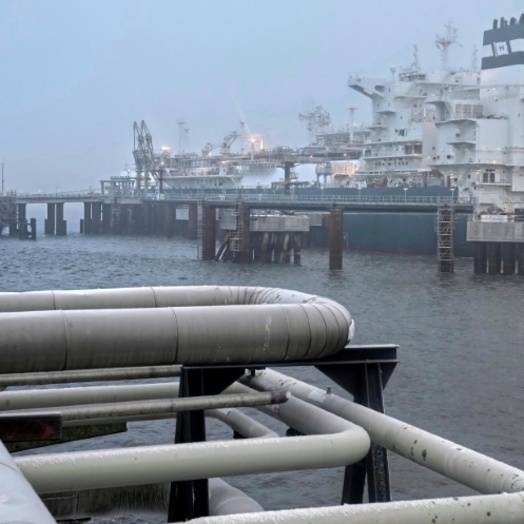Deutsche Regas plant wieder zweites LNG-Schiff für Importterminal vor Rügen