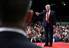 Trump wettert bei Wahlkampfauftritt in Florida gegen ''Kommunisten'' bei Demokraten